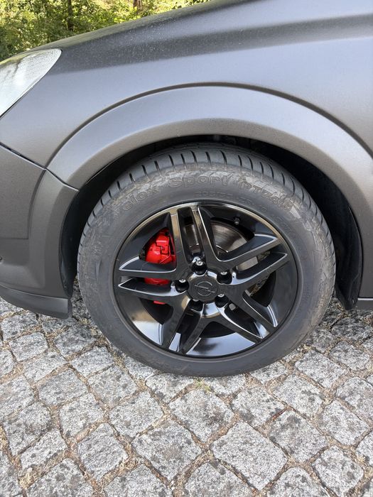 Opel Astra Gtc - Matte