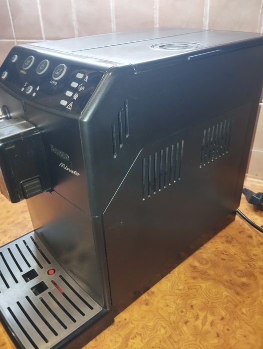 Продам кофемашину Саеко