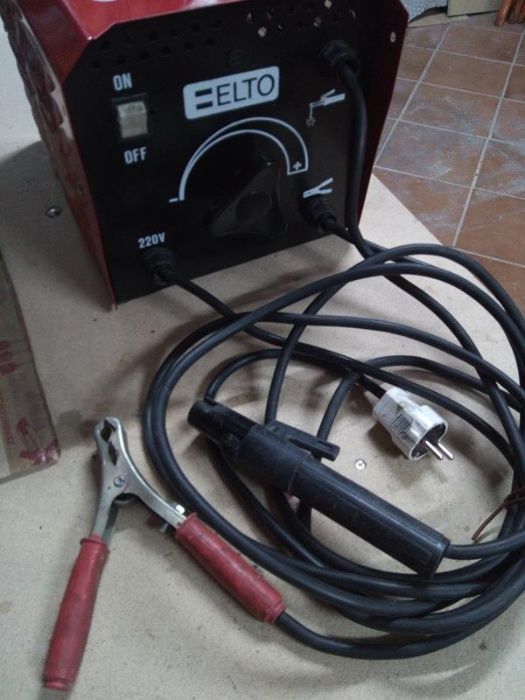 Aparelho de soldar (a eletrodo)64286589561218124