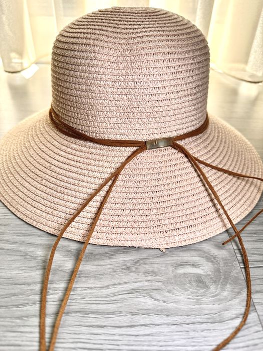 Chapeu artesanal de senhora