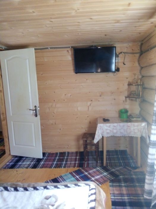 Котедж "Лісовий" дерев'яний домик. Можна і покімнатно