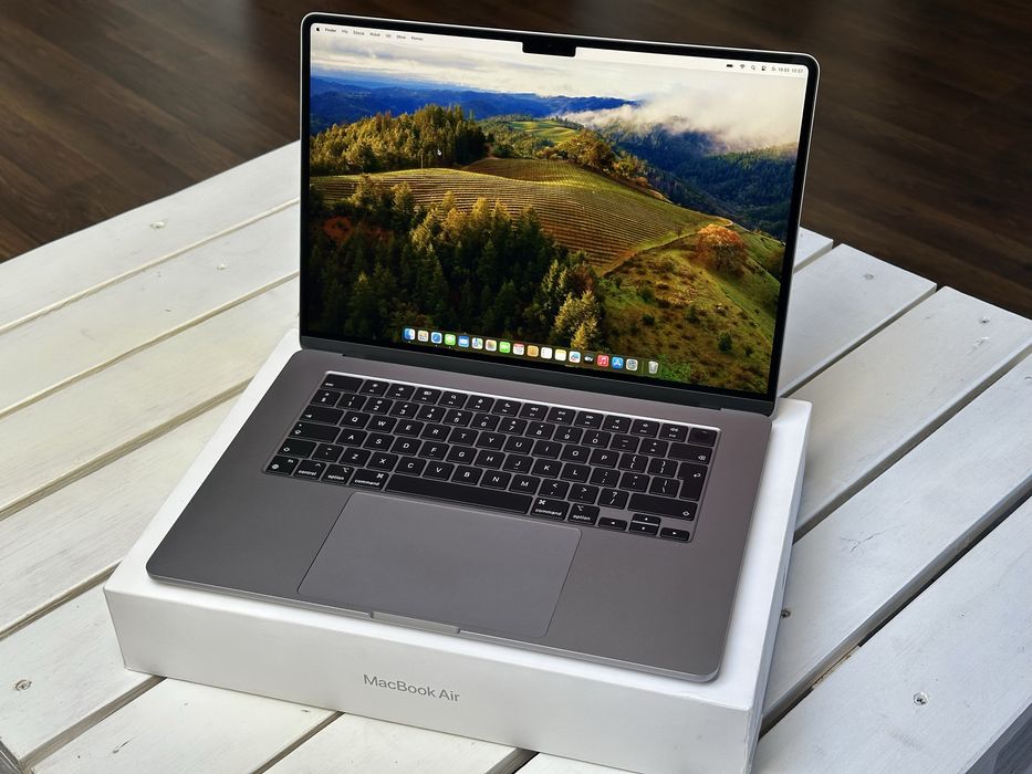 MacBook Air 15” M2 16GB/256GB Gwarancja Bateria 100% - Space Gray