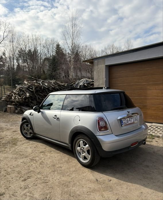 Mini one 1,6 benzyna 2010