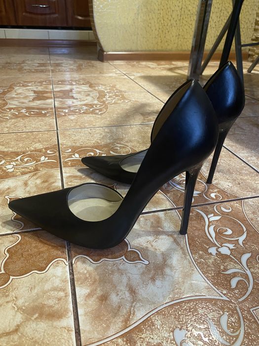 Продам женскую обувь разную