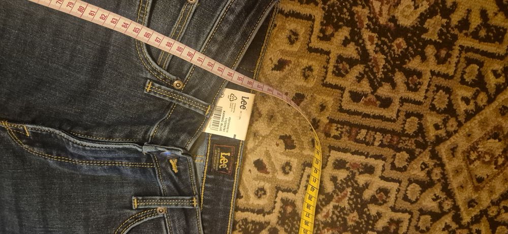 Sprzedam nowe spodnie jeansowe marki lee