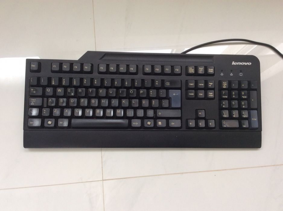 Teclado  Lenovo  SK - 8815 L