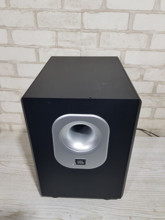 Активний сабвуфер JBL SUB200,  потужність 100 Вт, б/у з Німеччини