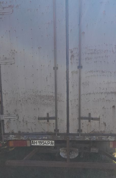 Вантажівка Мерседес 814