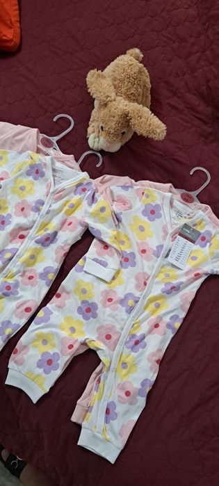 Pajacyki śpioszki 4 sztuki nowe sinsay 74 na dziewczynke blizniaki