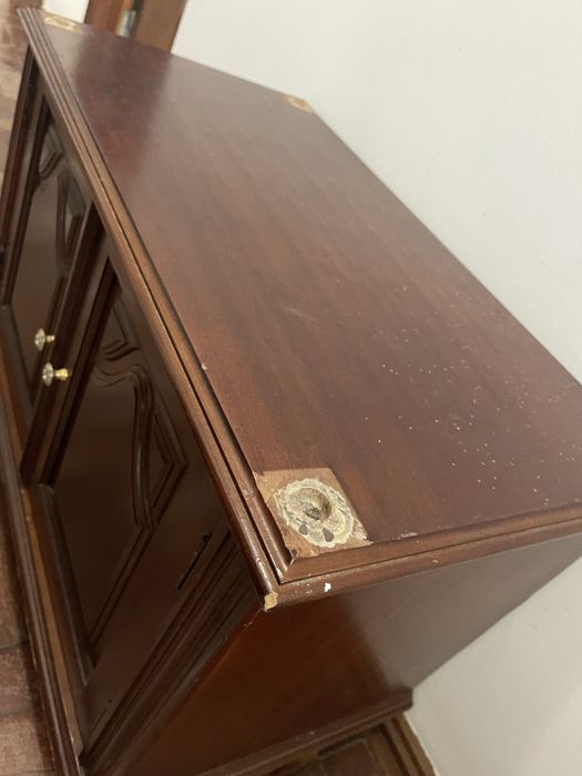Móvel madeira com portas