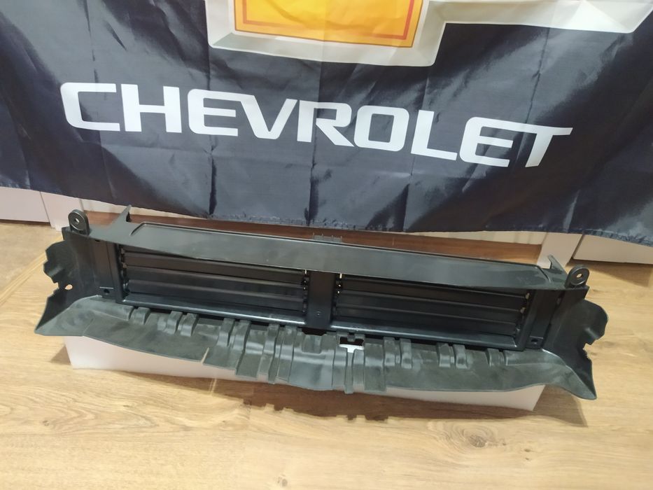 Chevrolet BOLT EV EUV жалюзі, дефлектор радіатора в НАЯВНОСТІ Malibu