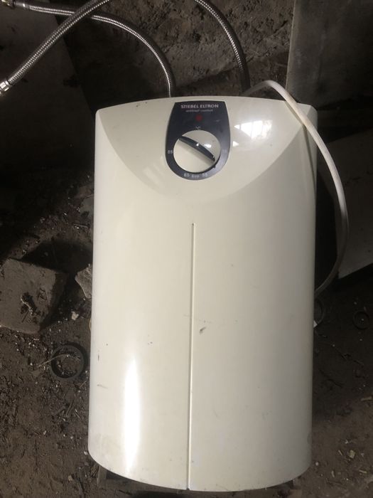 Podgrzewacz wody przeplywowy 2 szt