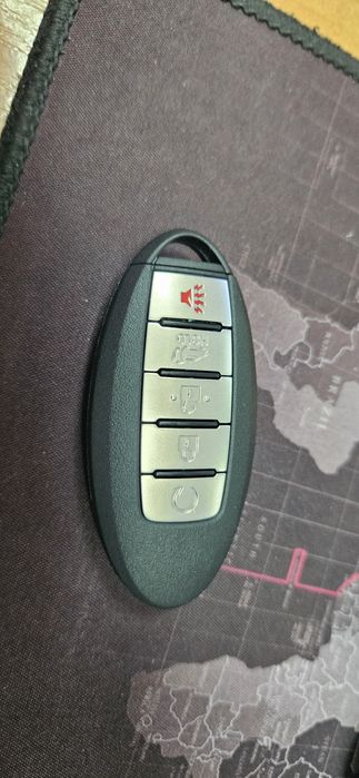 Продам ключ до Інфініті Infiniti 433MHZ.