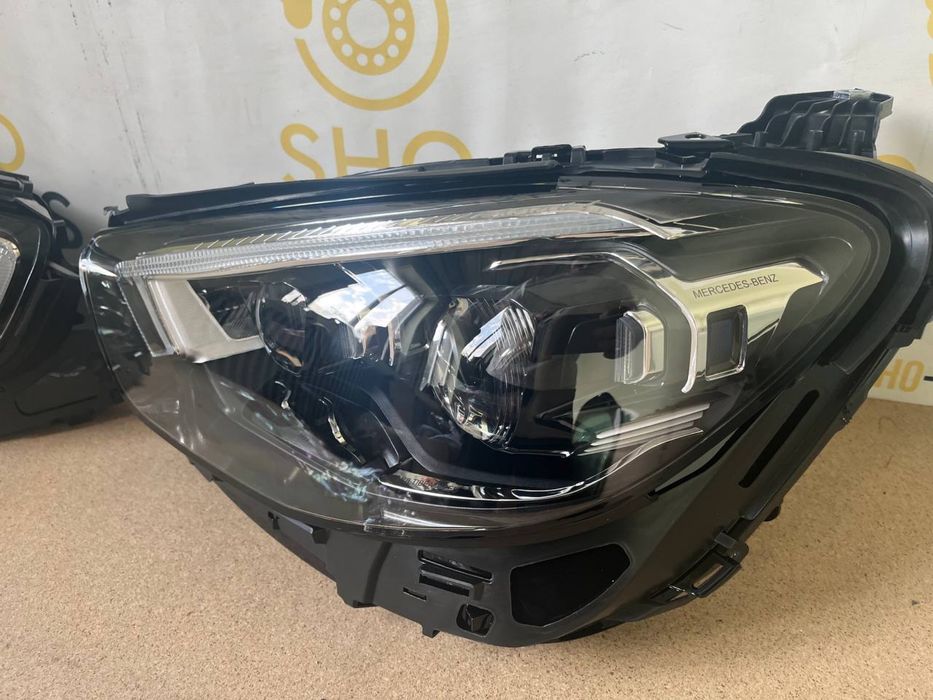 Фари, фара ліва, фара права Mercedes w213