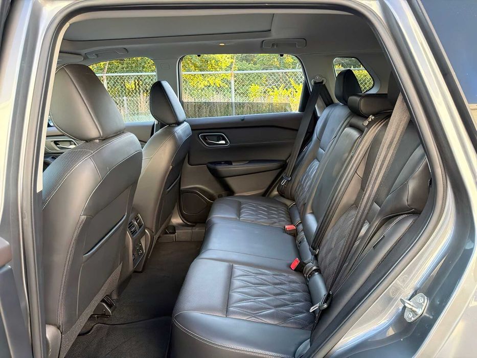 Nissan Rogue Platinum      2021