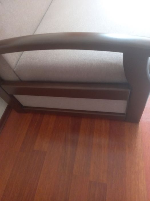 Продам диван-ліжко вживаний