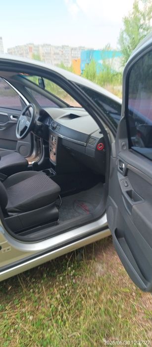Opel Meriva ( Газ-бензин) БЕЗ ТОРГУ