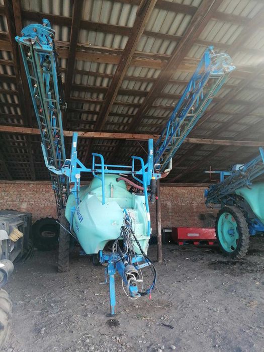 Обприскувач Berthoud-Tracker-3200