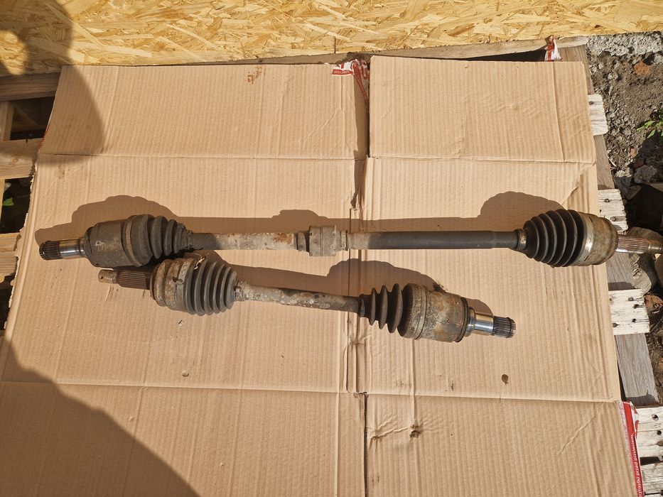 Półoś prawa lewa Mitsubishi Lancer VIII 07-17r 1.8 benzyna