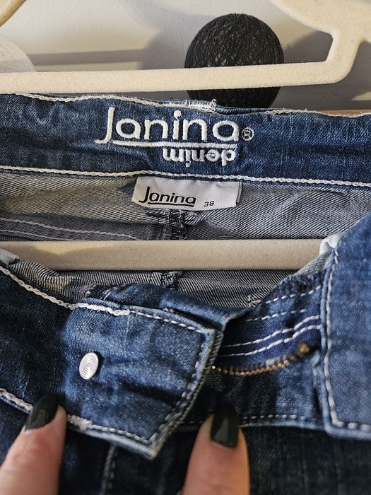 Jeansowa wygodna spódnica spódniczka