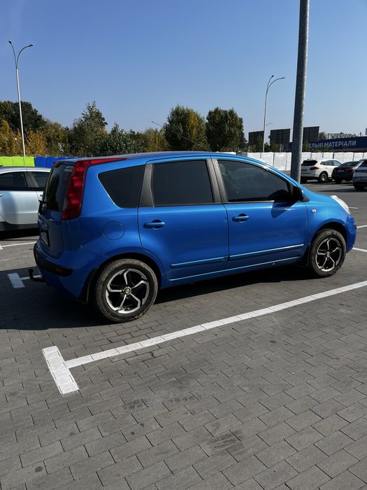 Продаю Nissan Note