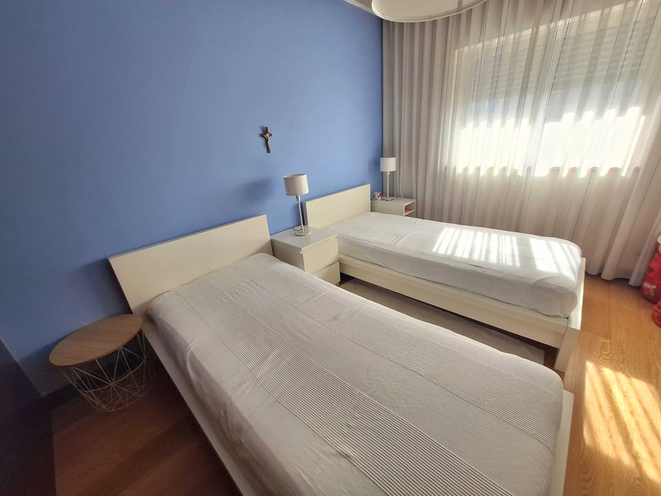 Moradia T4 c/ armazém na Senhora da Hora
