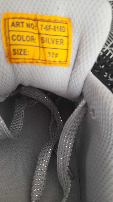 Buty sportowe NOWE  37
