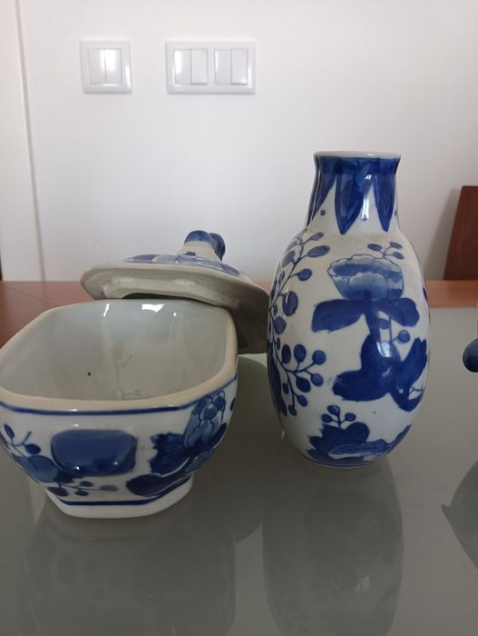 Conjunto antigo 3 peças cerâmica/porcelana Excelente qualidade