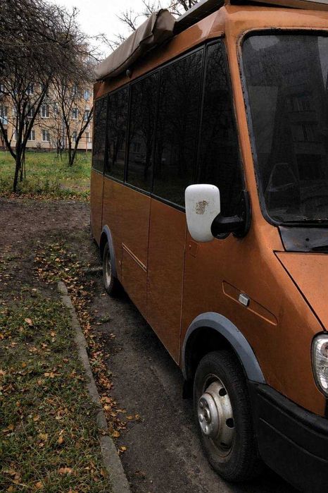 Автодом категория В . Полностью автономный с солнечными панелями, автобус