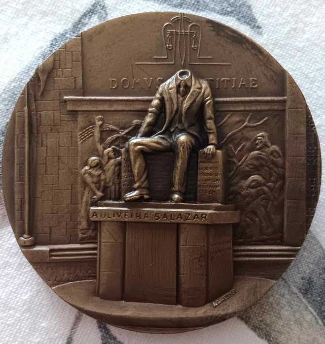 Medalhas de Oliveira Salazar