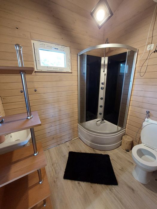 Noclegi, domek 4 lub 6 osobowy.