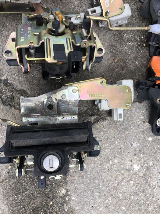 Замок кнопка моточик кришки багажника ліфтбек Шкода Октавія Тур: 500 ...