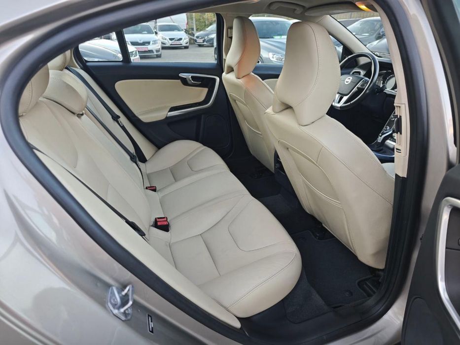 VOLVO S60 2.0 T5 бензин ІДЕАЛ ВІДЕО