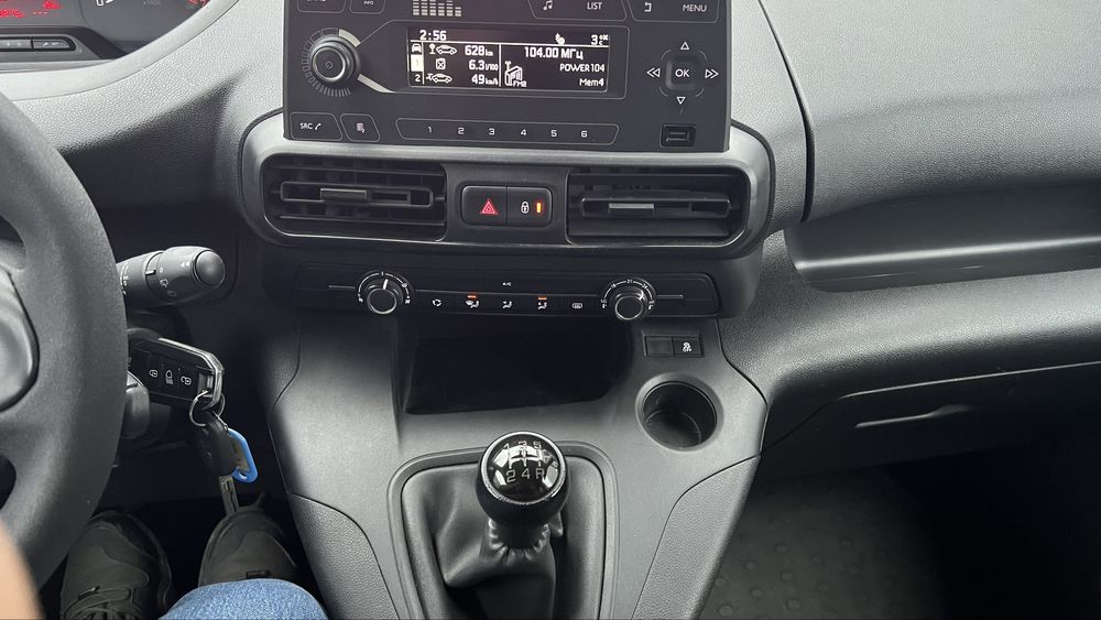 Пежо рифтер . Партнер