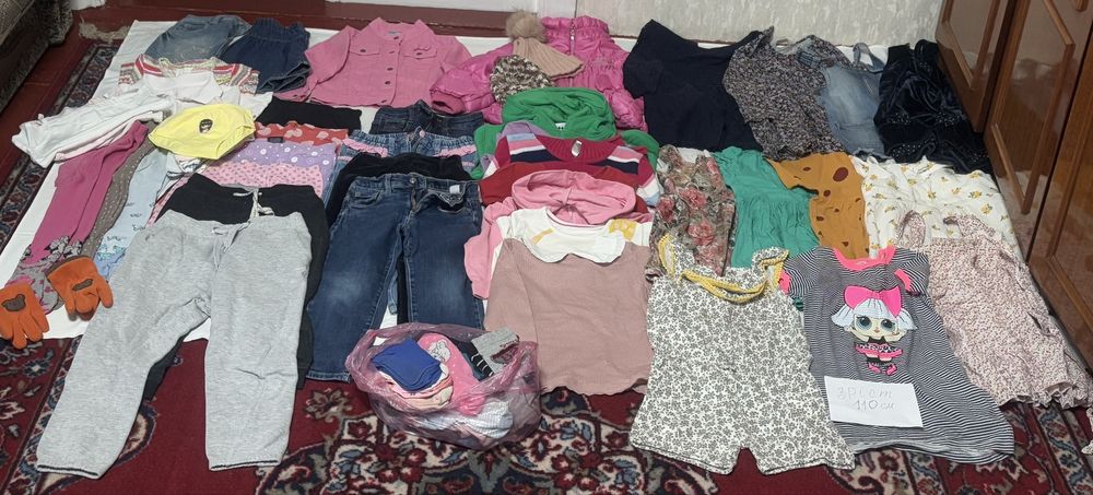 Одяг для дівчинки, 110 зріст