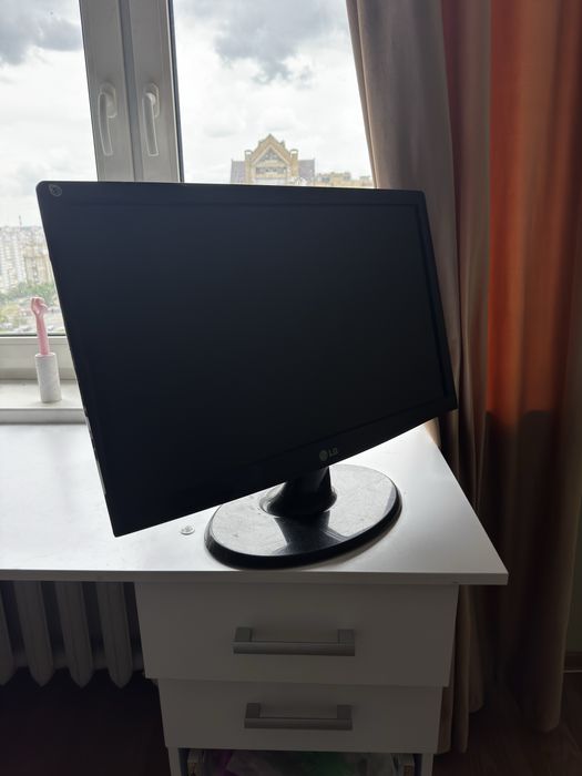 Монитор LG, 60 герц, 24 дюйма