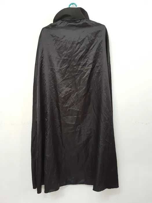 Czarna peleryna dla dorosłych. AM074