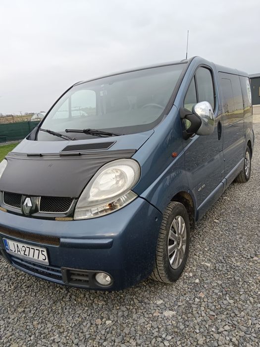 Renault Trafic 1,9dci,9 osób ,klima ,hak,