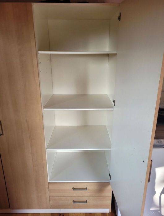 Szafa Jysk na ubrania duża szafa