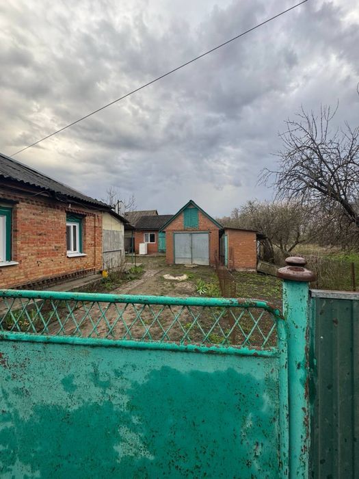 Терміновий Продаж 1/2 частини будинку