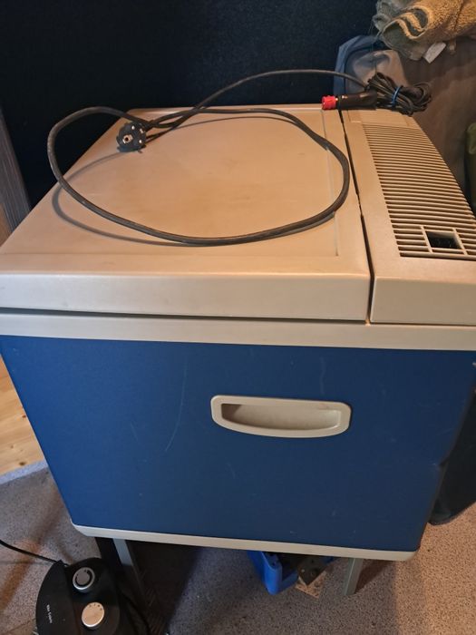 2 Arcas/Frigoríficos  40l