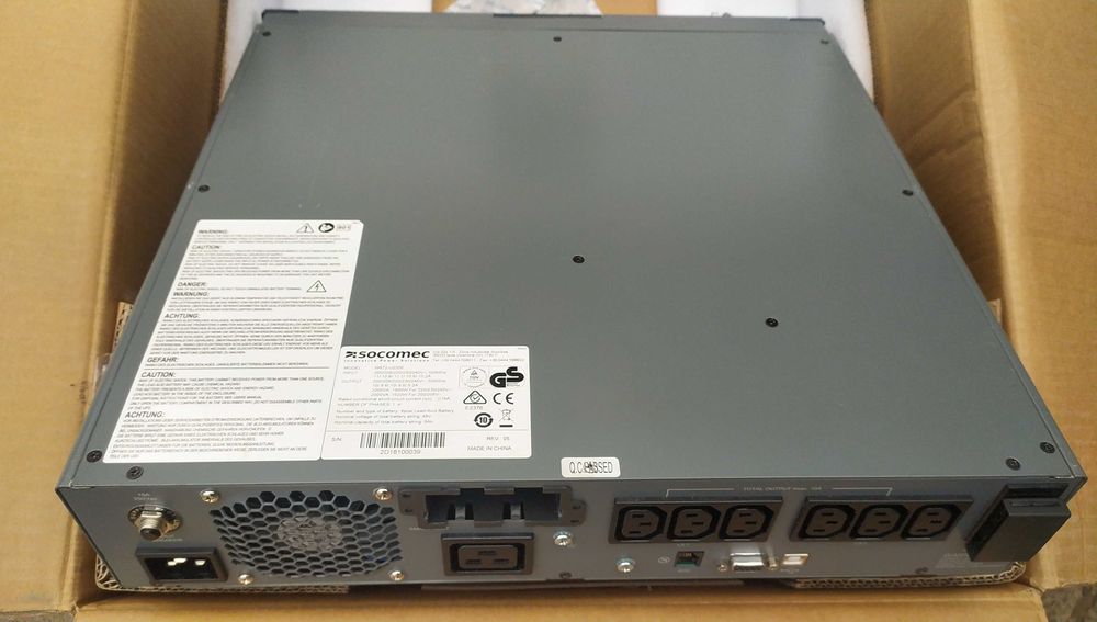 ИБП UPS инвертор Netys NRT2-U2200 Socomec як є (не вмикається)