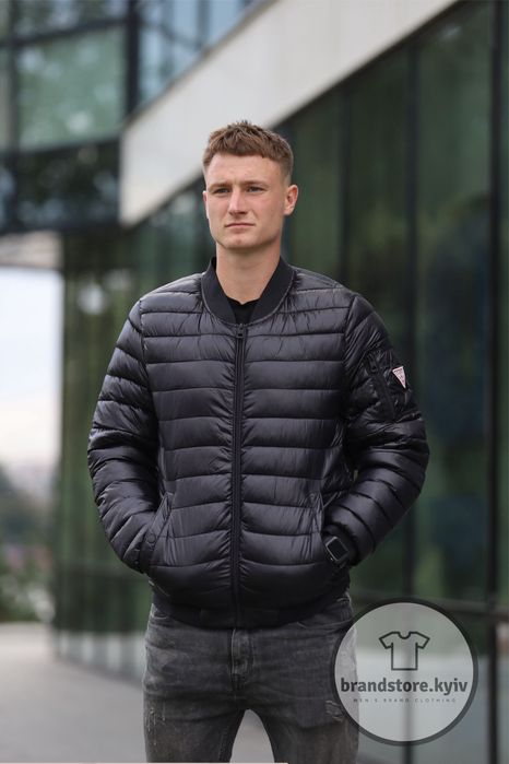 Куртка осень/весна guess quilted puffer jacket