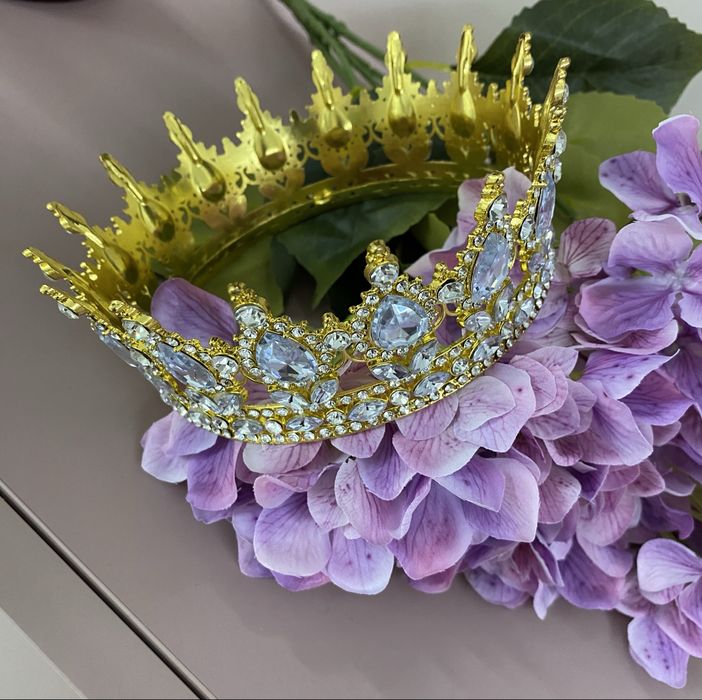 Корона, діадема, декор на торт тощо