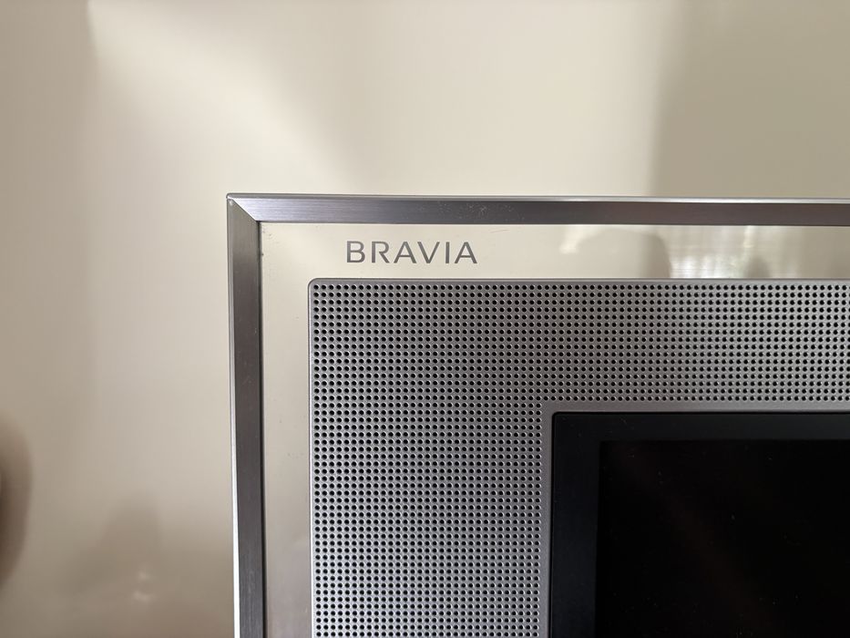 Sony Bravia KDL-40x2000 - 46” Full HD