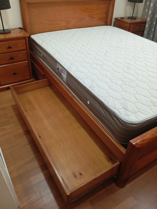 Quarto completo de visitas (madeira maciça, pinho)