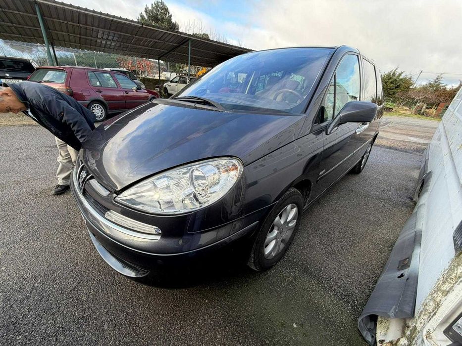 Peugeot — 2006 | 114.547 km | Gasóleo | 5.500 €