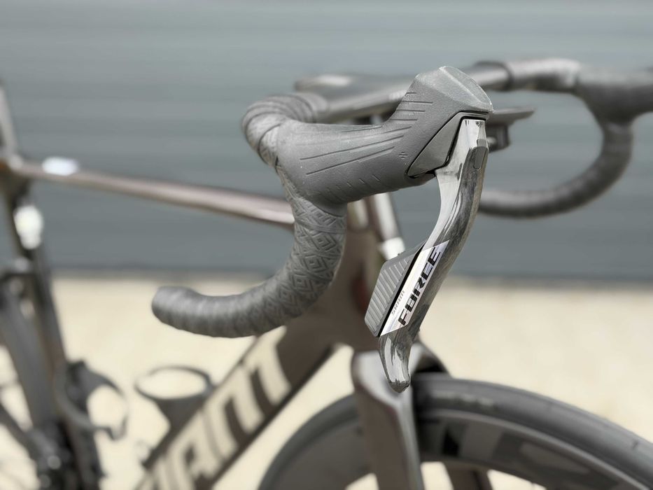 Rower szosowy Giant Propel Advanced  Pro 0-AXS S/M/ML