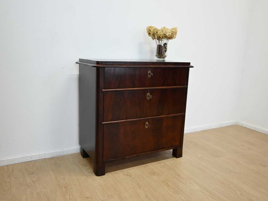 mahoniowa komoda z 1880 roku 122305