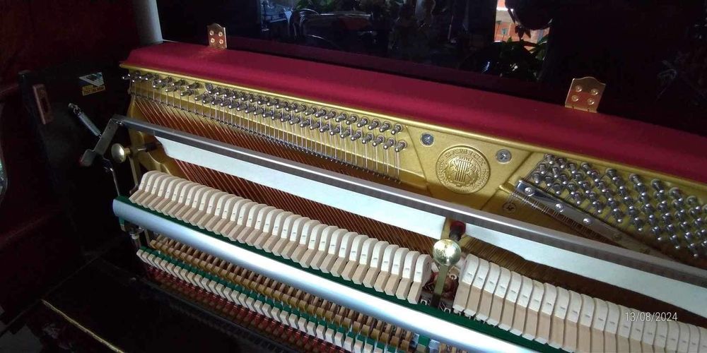 Piano vertical SAMICK, como novo